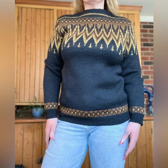 Norvyk by Ren-dale pure virgin wool.  Size large womens. - Picture 2 of 4